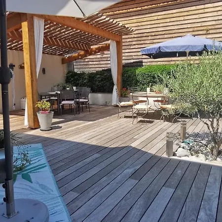 Holiday home L'authentique Eurre
